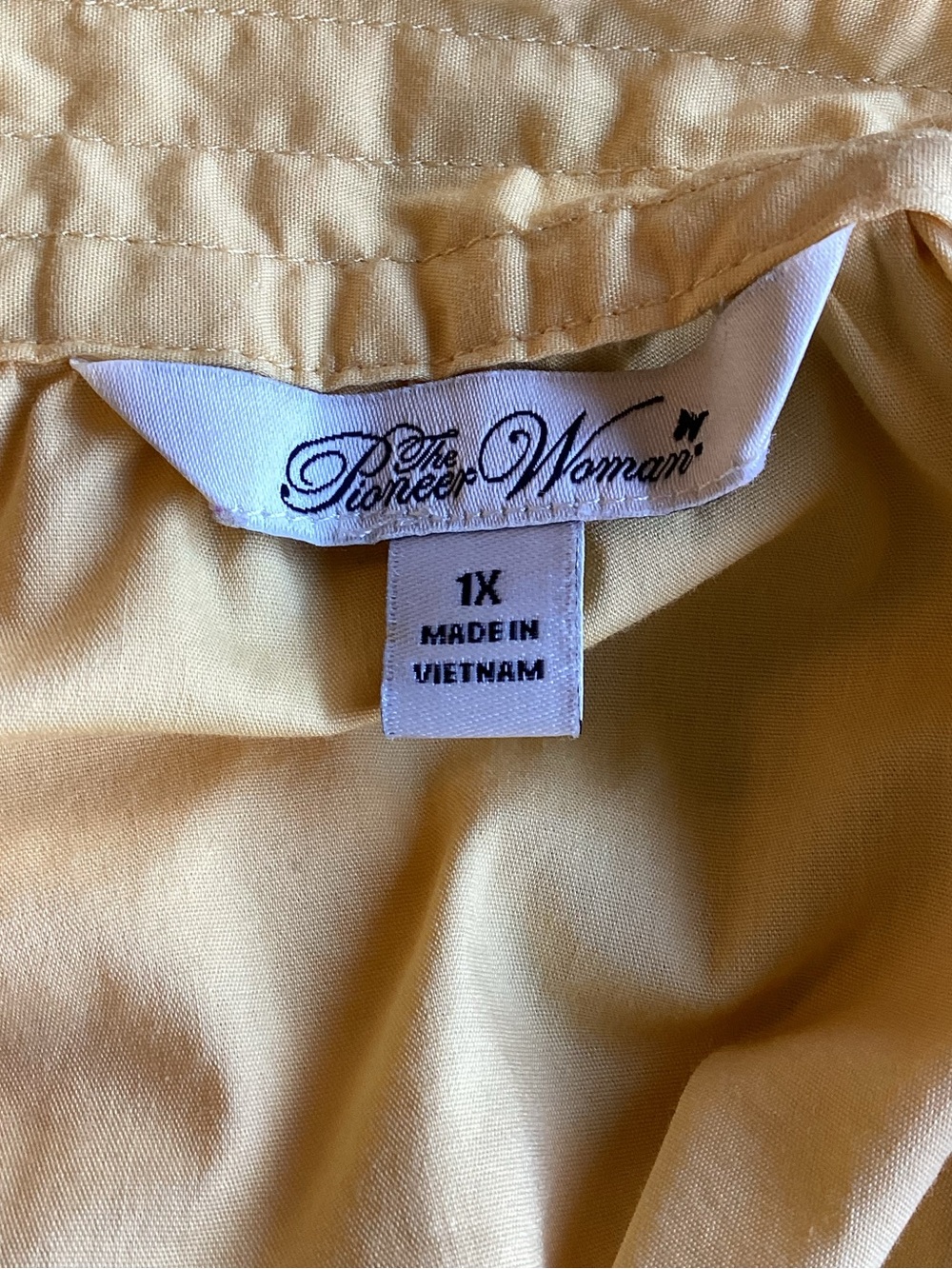 The Pioneer Woman Plus Size 1X Pale Yellow Square-Neck Smocked Sleeve Top - Picture 8 of 11